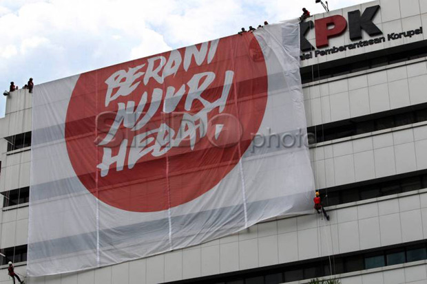 Tim Transisi Jokowi Tergopoh-gopoh Datangi Gedung KPK