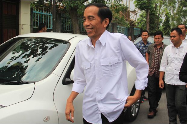 Jelang Pelantikan, Rumah Jokowi Disambangi Turis