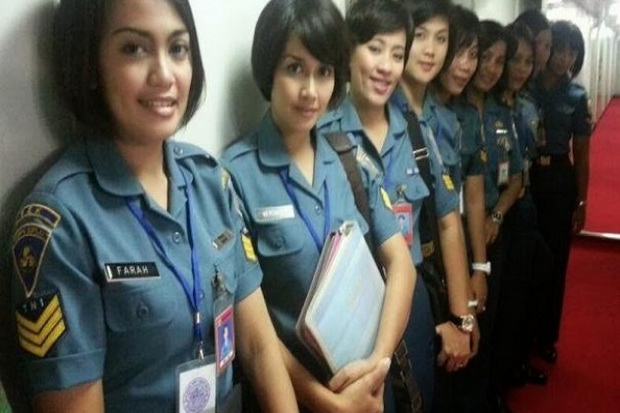 15 Prajurit Wanita TNI AU Jadi Pramugari VIP/VVIP Militer