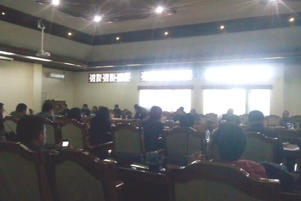 Pembentukan Alat Kelengkapan DPRD Bali Ditunda