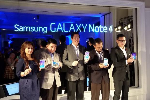 Samsung  Galaxy Note 4 Resmi Meluncur