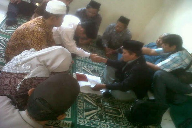 Tahanan Kasus Pengeroyokan Menikah di Polsek Semarang Utara