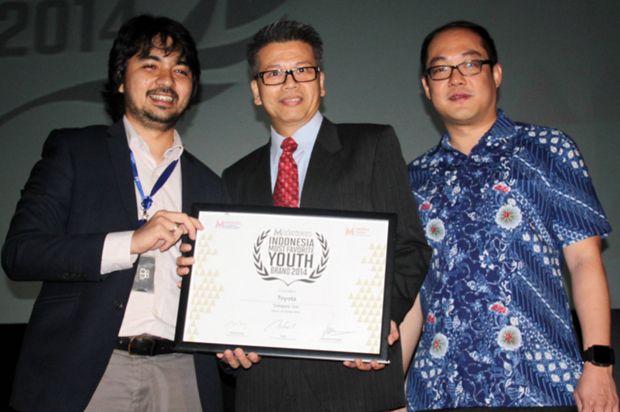 Toyota Sabet 3 Penghargaan Marketeers Award 2014