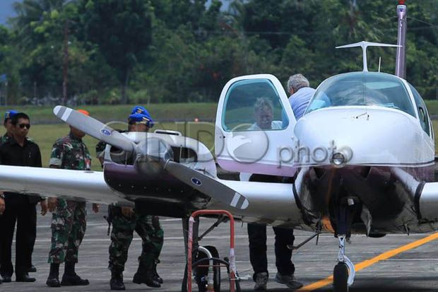 Pesawat Asing Masih Ditahan, Pilot Diserahkan ke Mabes TNI AU
