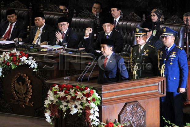 Jokowi Berencana Gabung Setneg dengan Setkab