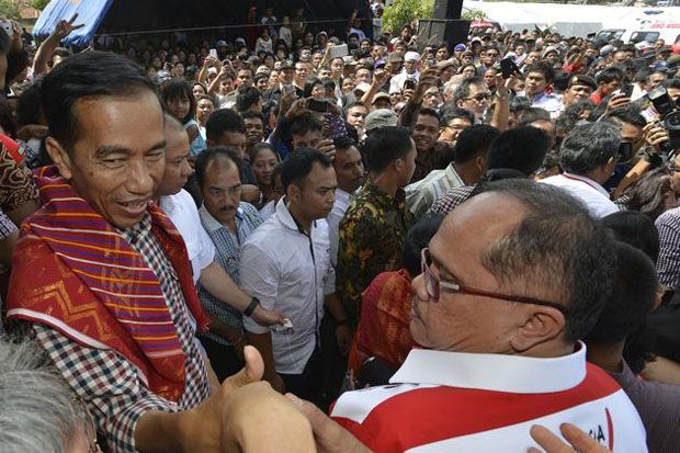 Presiden Jokowi Disambut Antusias di Karo