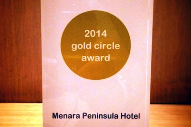 Menara Peninsula Hotel Raih Gold Circle Award