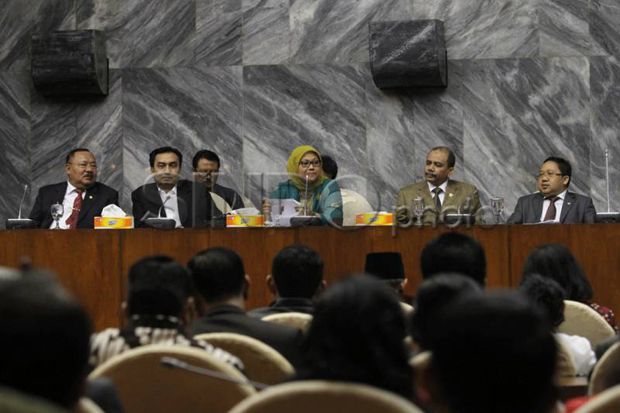 Pertemuan DPR Tandingan Bukan Rapat Paripurna