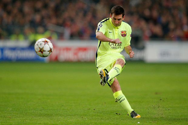 Messi Gembira Samai Rekor Gol Raul
