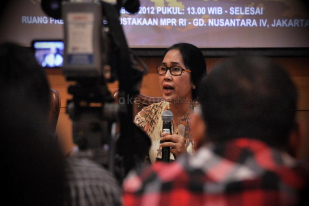 PDIP: Dasar Hukum Kartu Sakti Jokowi UU SJSN & BPJS