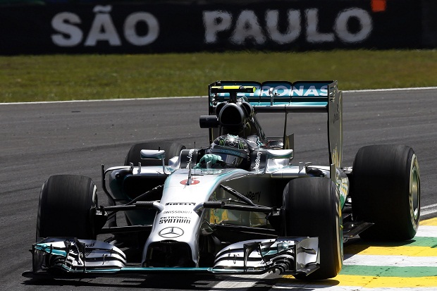 Rosberg Tetap Tercepat, Mobil Alonso Terbakar