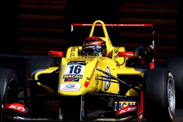 Sean Gelael tidak Menyerah di Macau Grand Prix