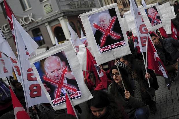 Demonstrasi Anti-AS Muncul di Turki
