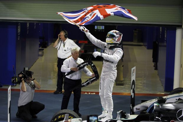Nasib Sial Rosberg Bantu Hamilton Juara Dunia