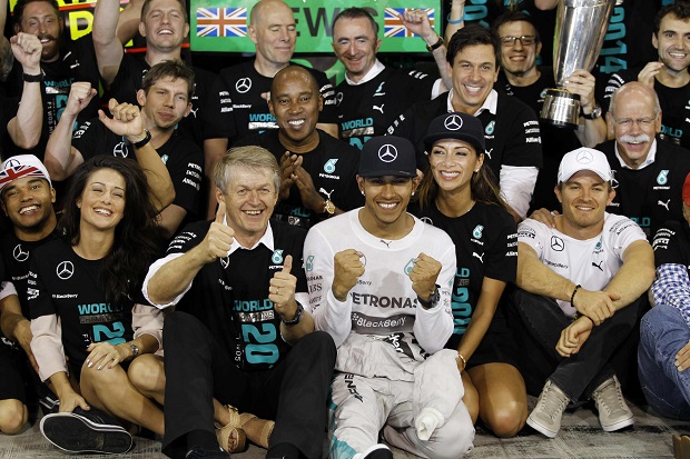 Tim Mercedes Siap Pagari Hamilton dan Rosberg