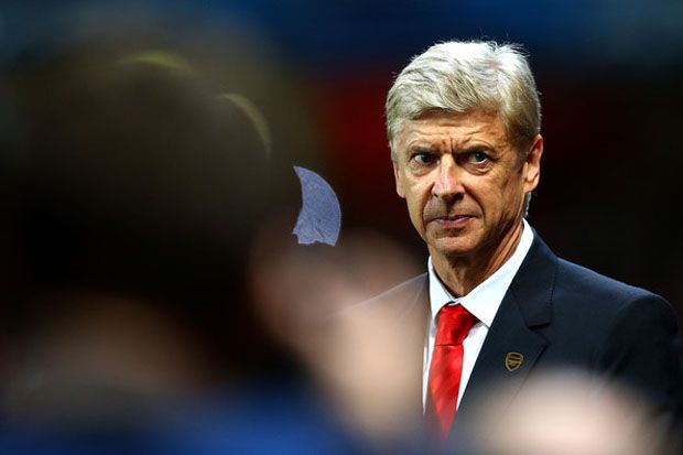 Wenger Bicarakan Krisis dengan CEO Arsenal