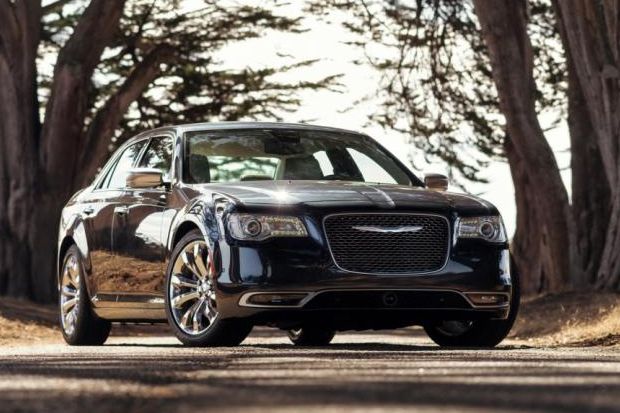 Generasi Terbaru Chrysler 300 Akan Muncul 2018