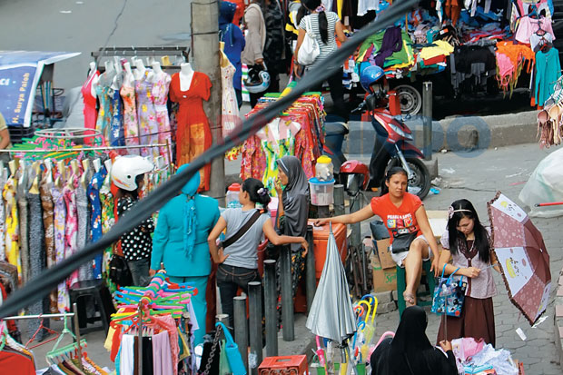 Pedagang Asongan di Pasar Petisah Keluhkan Biaya Keamanan