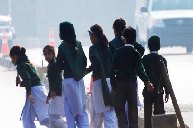 Taliban Serang Sekolah di Pakistan, 21 Siswa Tewas