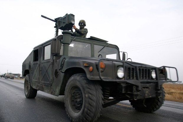 Humvee Bekas Angkatan Darat AS Dijual