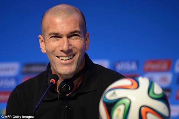 Zidane Tertarik Melatih di Liga Primer
