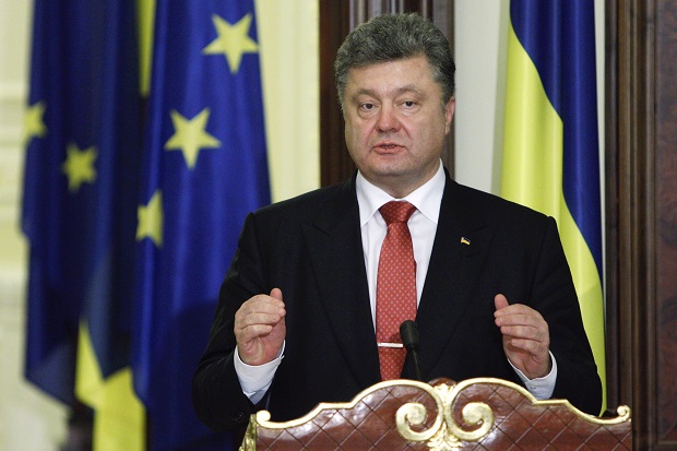 Poroshenko Keukeuh Ukraina Harus Lepaskan Status Non-Blok