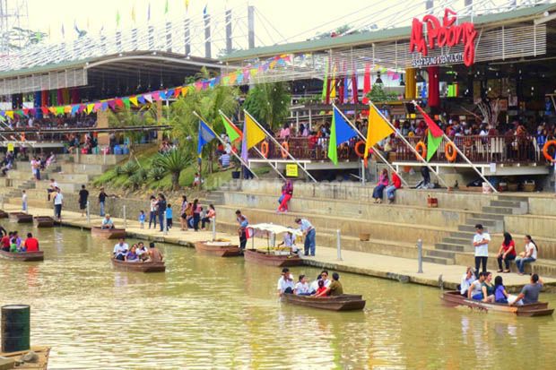 Berlibur Ke Pasar Ah Poong