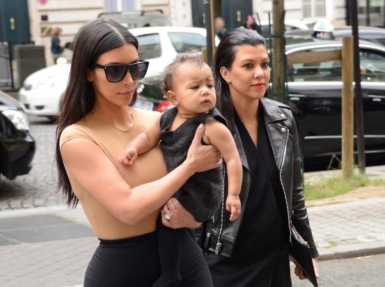 Kim Kardashian Sewa Koki Khusus untuk North West