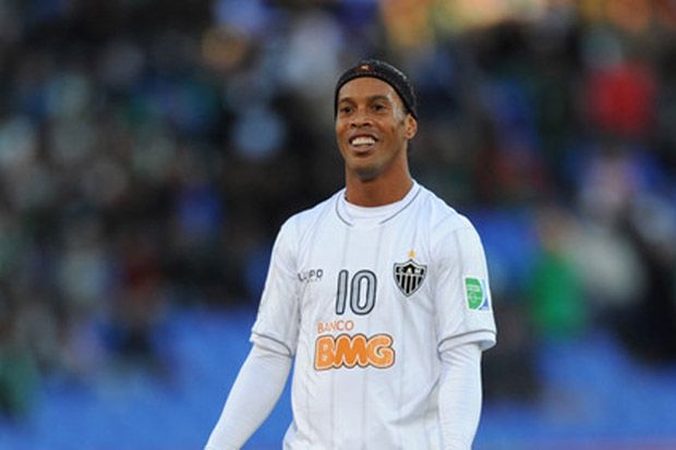 Mangkir Latihan, Ronaldinho Buka Peluang Hengkang