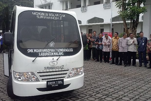Mobil Listrik SMK Muhammadiyah 7 Gondanglegi Tiba di Surabaya