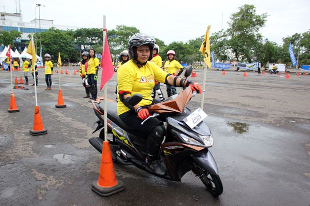 Forwot Gelar Safety Riding for Ladies 2014
