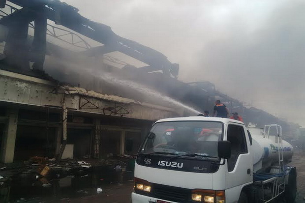 Kebakaran Pasar Klewer Bertahan Hingga 16 Jam