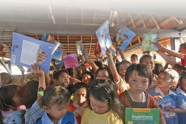 Semangat Membaca untuk Indonesia Timur