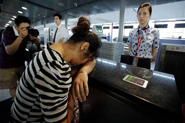 Korban AirAsia Terus Ditemukan, Keluarga Korban MH370 Iri