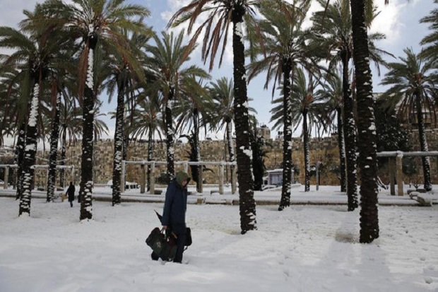 Badai Huda Diprediksi Turunkan Salju di Timur Tengah