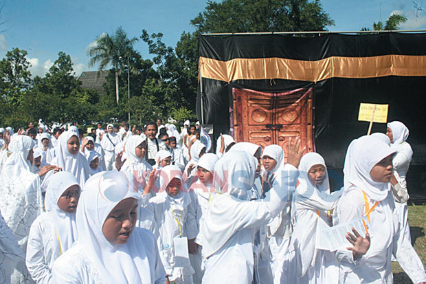 Seribu Pelajar Ikuti Manasik Haji