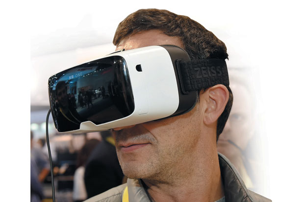 Wearable di 2015,Virtual Reality 2016