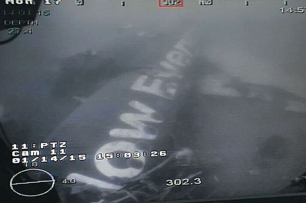 Badan Pesawat Ditemukan di Dasar Laut