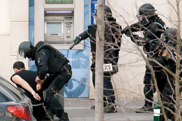 Polisi Bekuk Pelaku Penyanderaan di Prancis