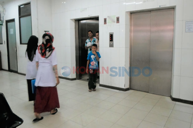 Lift RSUD dr Pirngadi Medan Dibiarkan Tidak Berfungsi