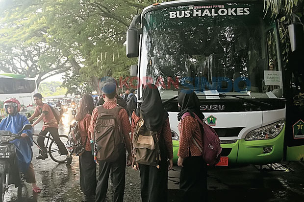 Bus Halokes Mulai Beroperasi Yuswantoro