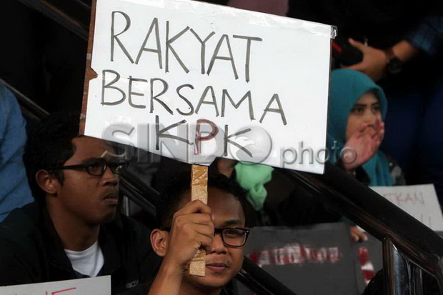 Warga Semarang Ramaikan Aksi Lanjutan Dukung KPK