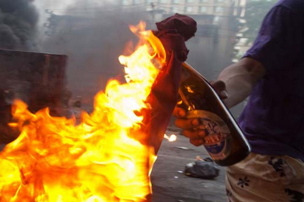 Kontrakan Mahasiswa Diserang Bom Molotov dan Tembakan Papporo