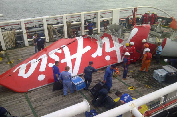Tas Pramugari AirAsia QZ8501 Ditemukan