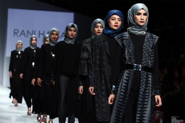 Dorong Indonesia Raja Industri Pakaian Muslim di Dunia