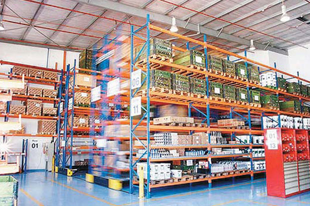 Sistem Warehouse di Kawasan Komersial Modern