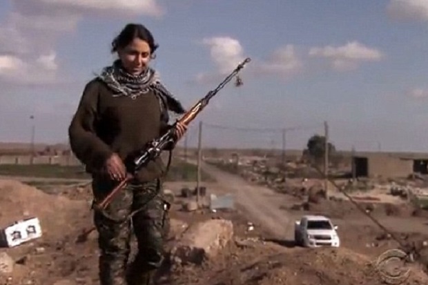 Perkenalkan, Denis Sipan Sniper Cantik Penumpas ISIS