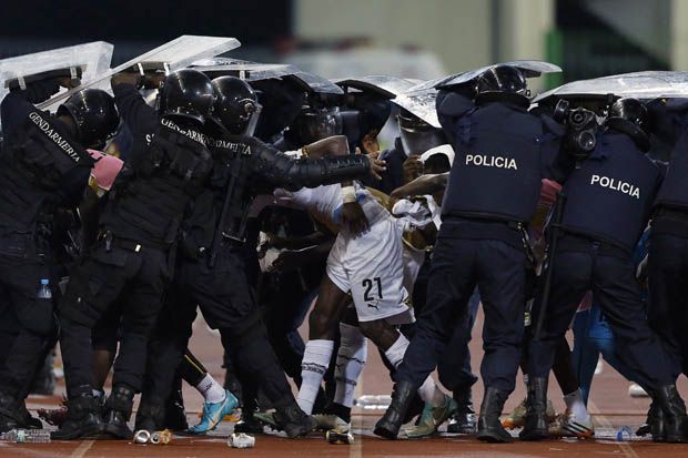 Semifinal Piala Afrika Diwarnai Kerusuhan