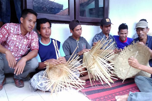 Harapan Perajin Anyaman Bambu terhadap Pemerintah