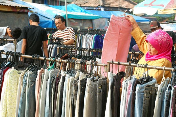 Apindo: Baju Bekas Impor Limbah Tak Layak Pakai